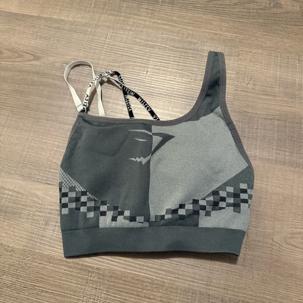 Gymshark Gray Checkerboard Seamless Sports Bra with Asymmetric Straps